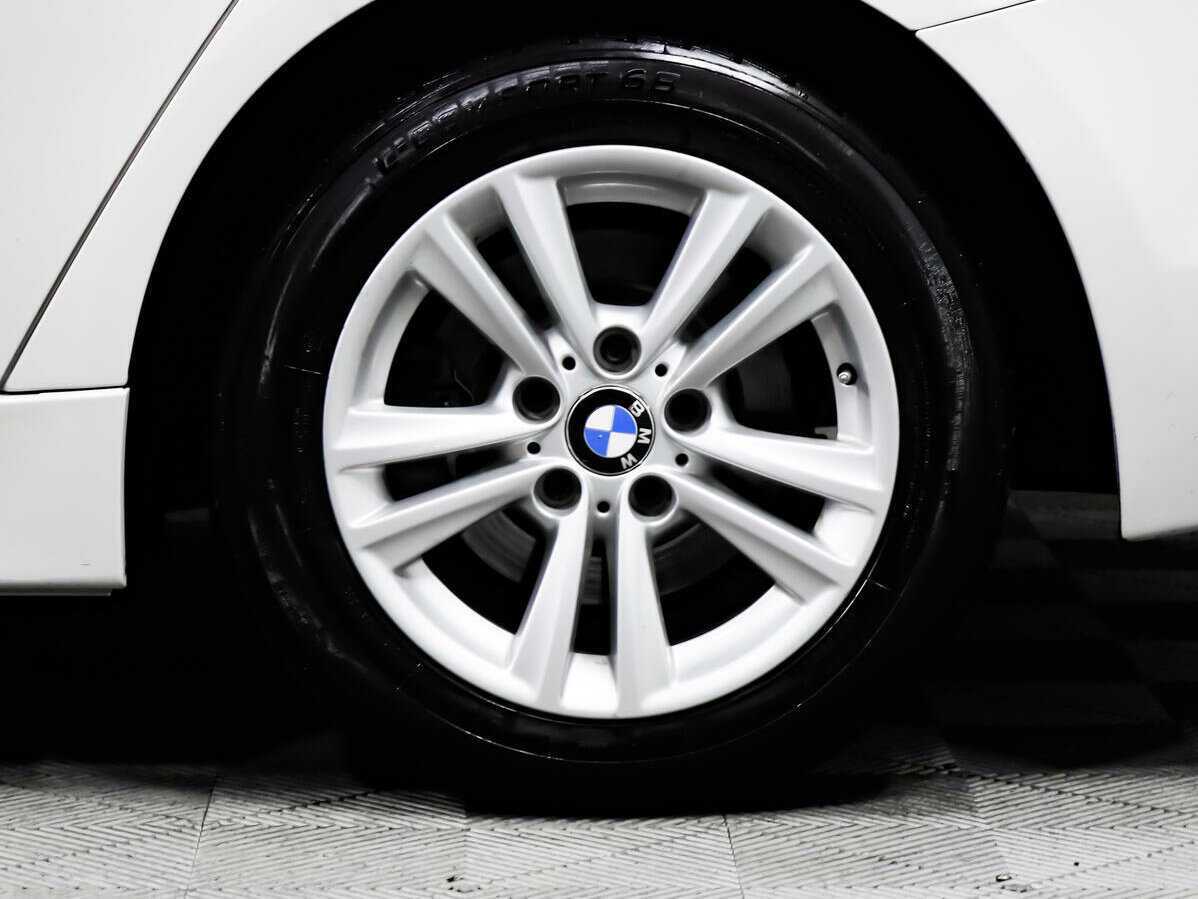 Купить BMW 3 серии с пробегом. Фото: #13