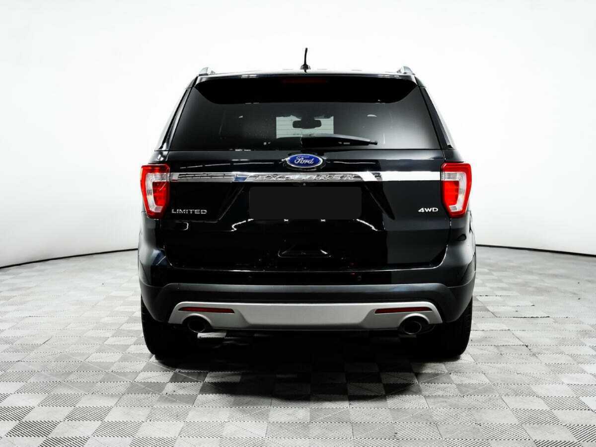 Купить Ford Explorer с пробегом. Фото: #4