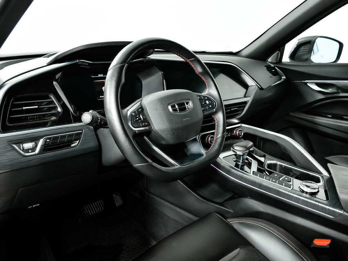 Купить Geely Tugella с пробегом. Фото: #12