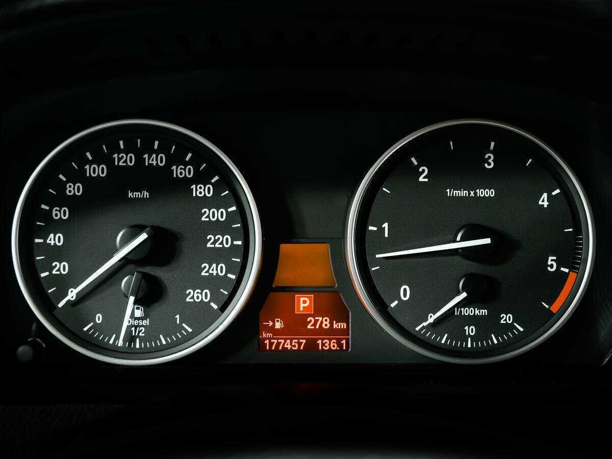 Купить BMW X5 с пробегом. Фото: #9