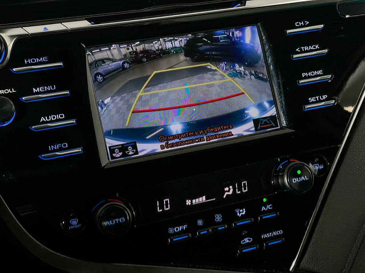 Купить Toyota Camry с пробегом. Фото: #14