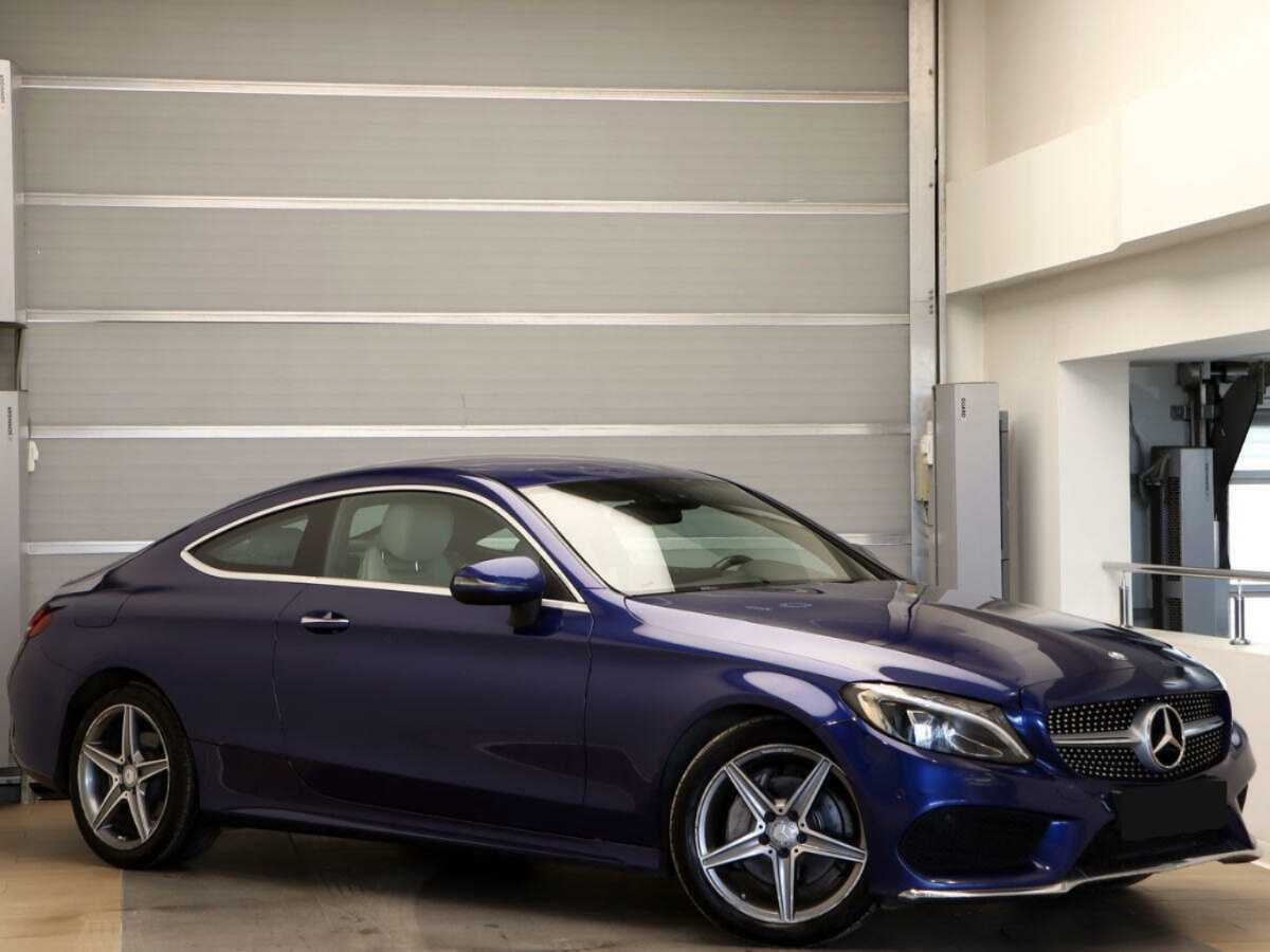 Купить Mercedes-Benz C-Класс с пробегом. Фото: #2