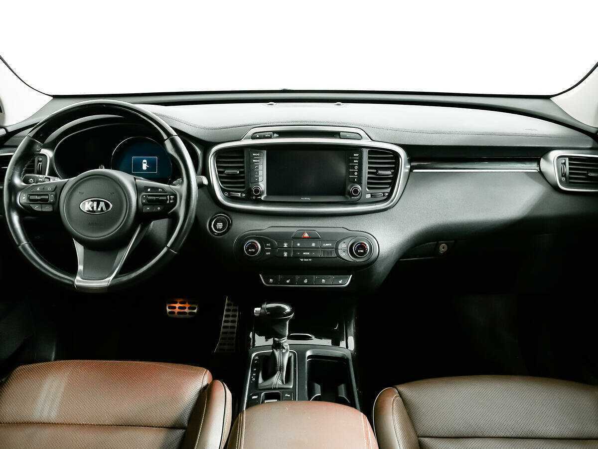 Купить Kia Sorento с пробегом. Фото: #8
