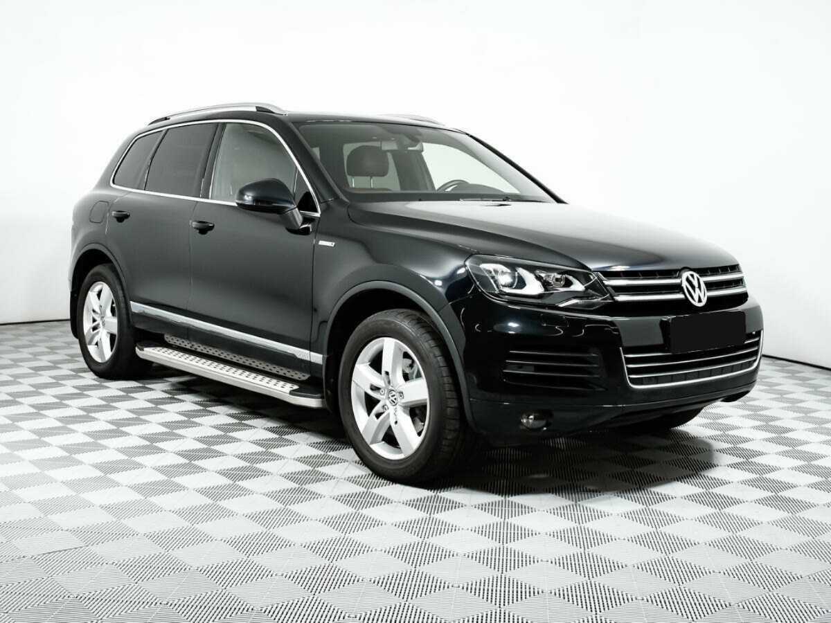 Купить Volkswagen Touareg с пробегом. Фото: #2