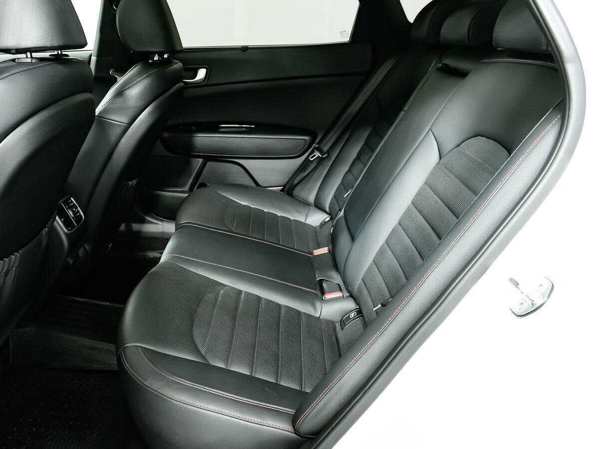 Купить Kia Optima с пробегом. Фото: #11