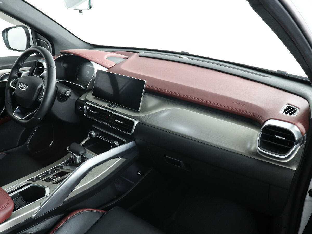 Купить Geely Coolray с пробегом. Фото: #9