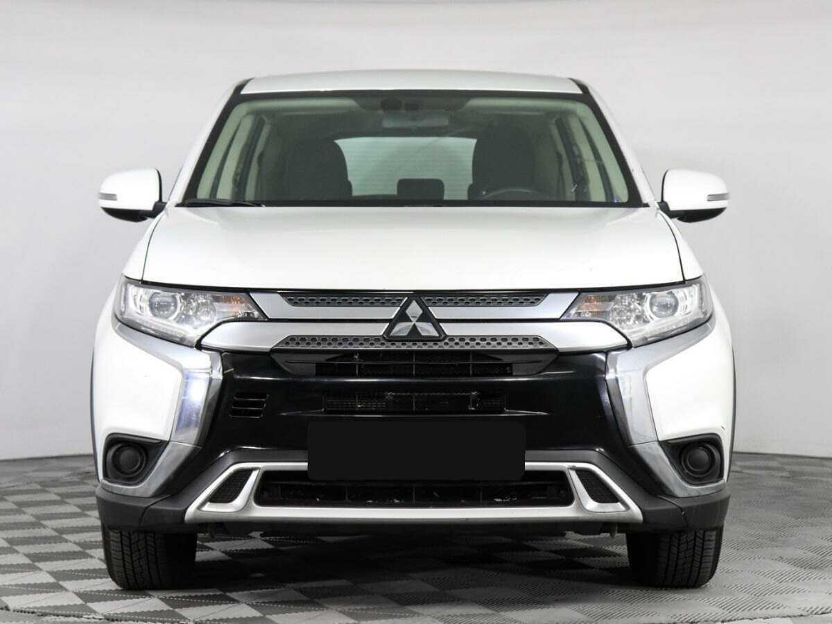 Купить Mitsubishi Outlander с пробегом. Фото: #1