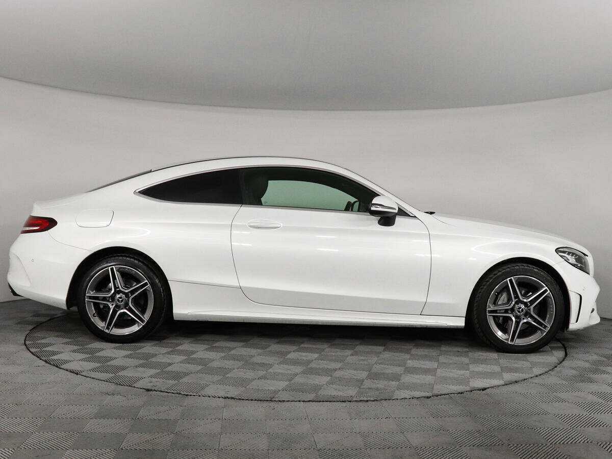 Купить Mercedes-Benz C-Класс с пробегом. Фото: #3