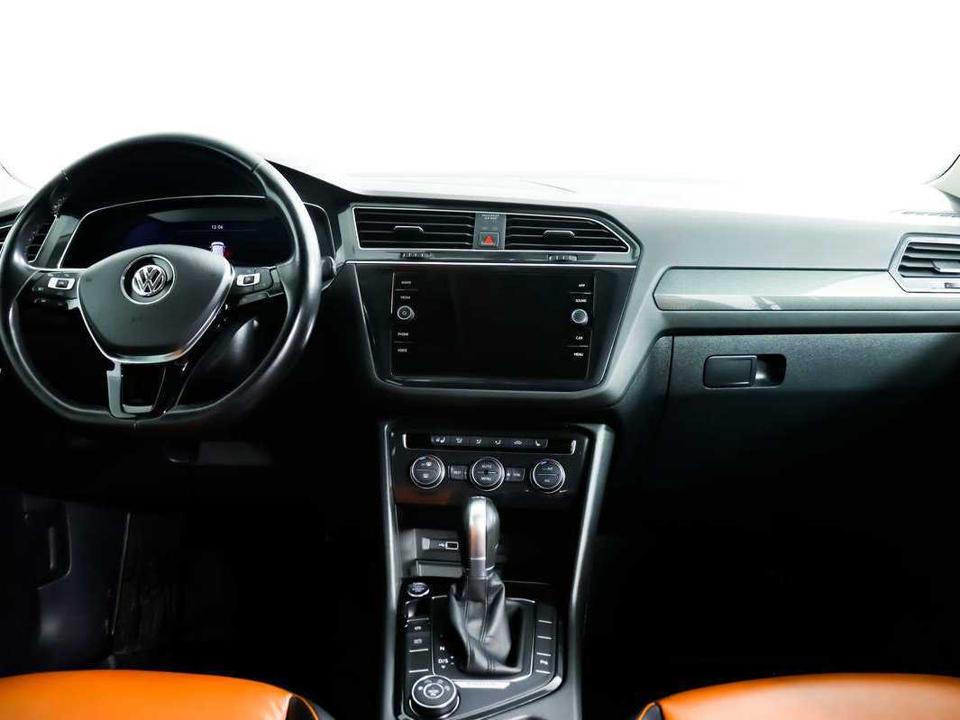 Купить Volkswagen Tiguan с пробегом. Фото: #10