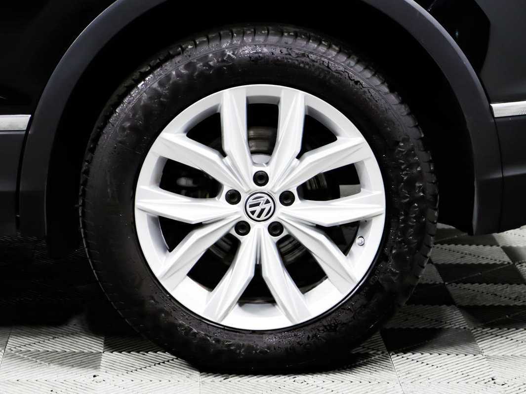 Купить Volkswagen Tiguan с пробегом. Фото: #13