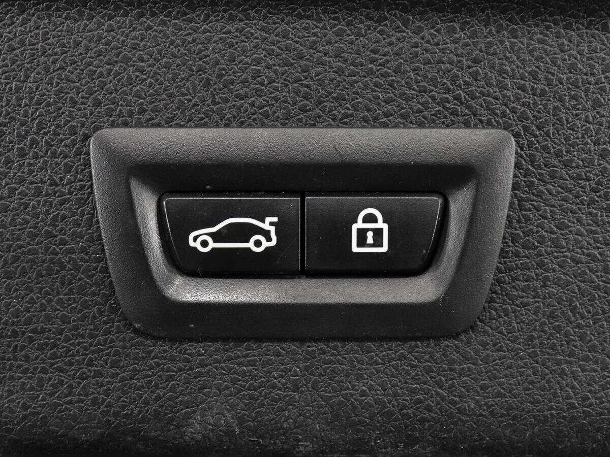 Купить BMW 3 серии с пробегом. Фото: #16