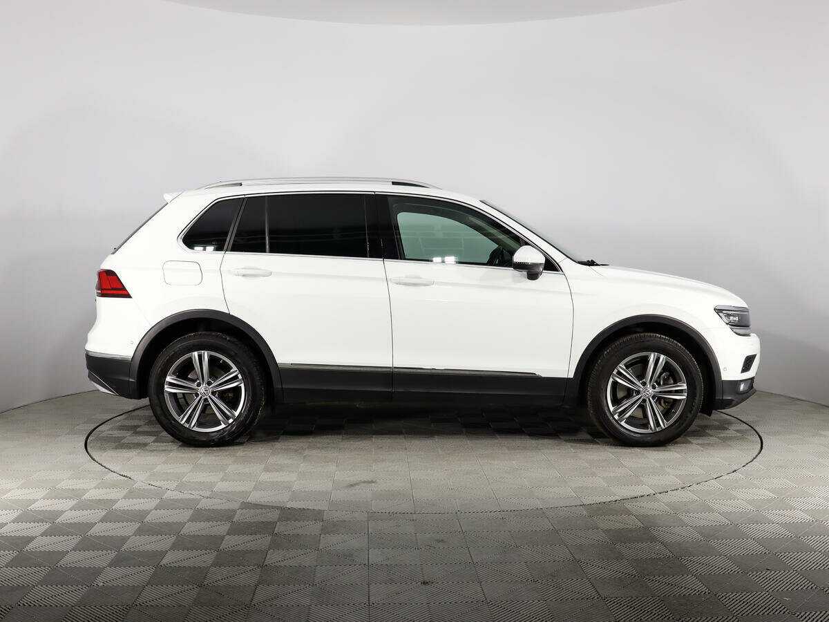 Купить Volkswagen Tiguan с пробегом. Фото: #3