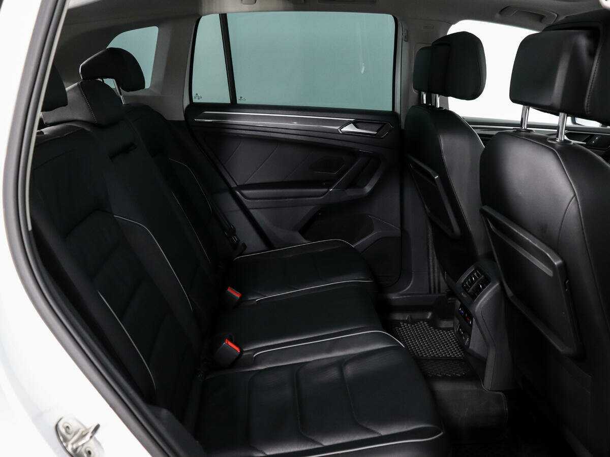 Купить Volkswagen Tiguan с пробегом. Фото: #10
