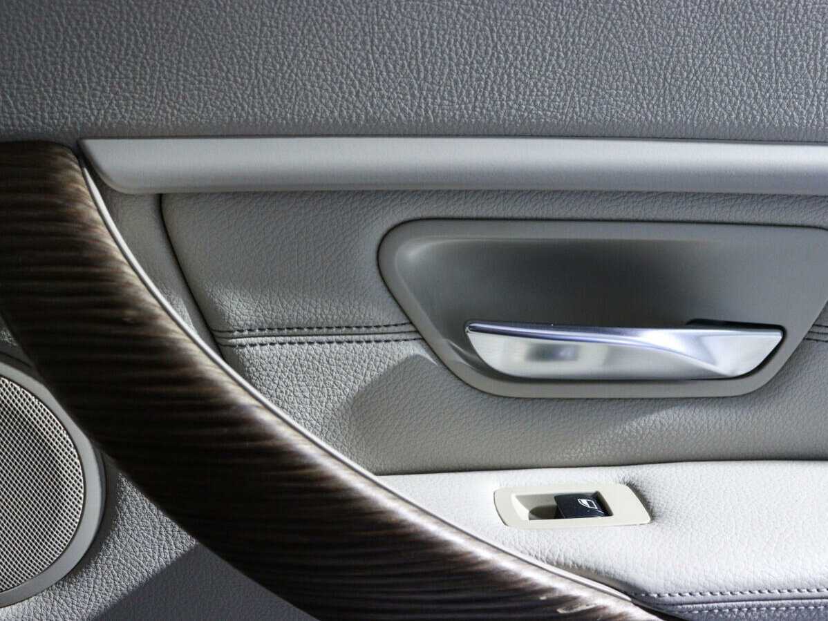 Купить BMW 3 серии с пробегом. Фото: #17