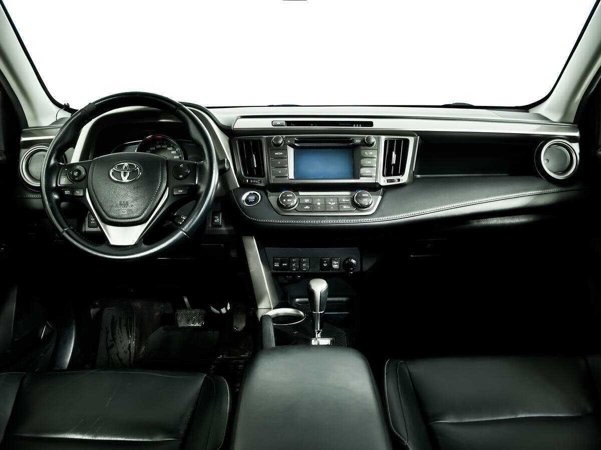 Купить Toyota RAV4 с пробегом. Фото: #10