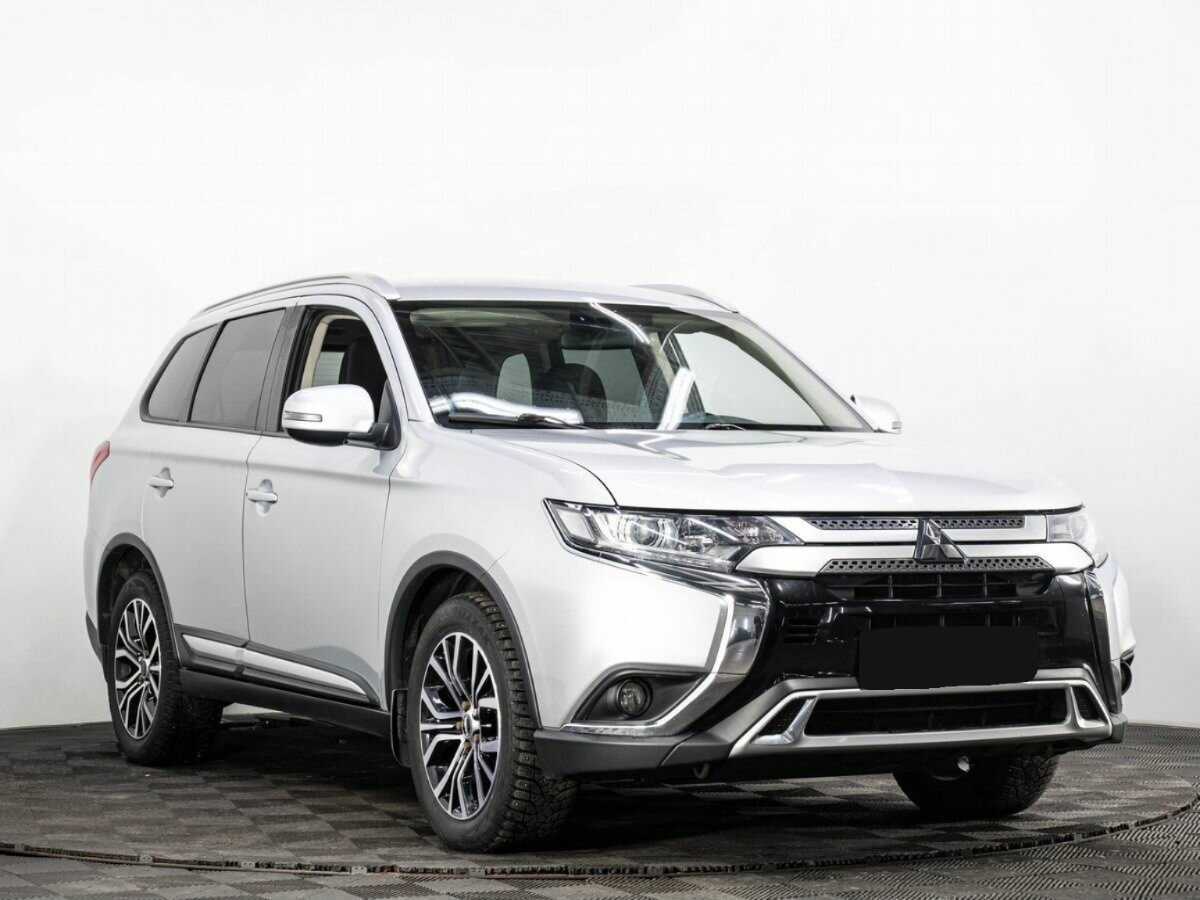 Купить Mitsubishi Outlander с пробегом. Фото: #2