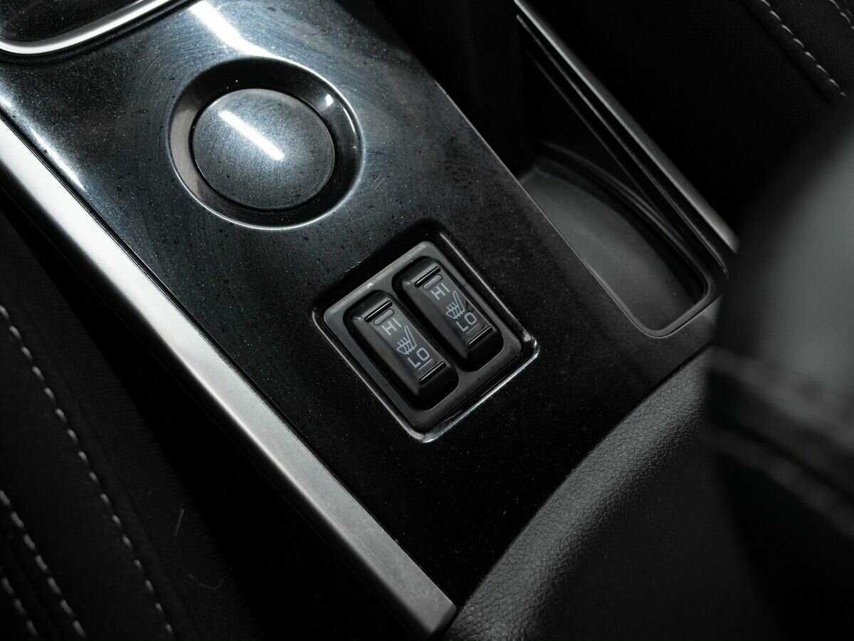 Купить Mitsubishi Outlander с пробегом. Фото: #17