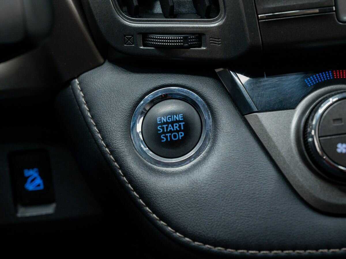 Купить Toyota RAV4 с пробегом. Фото: #19