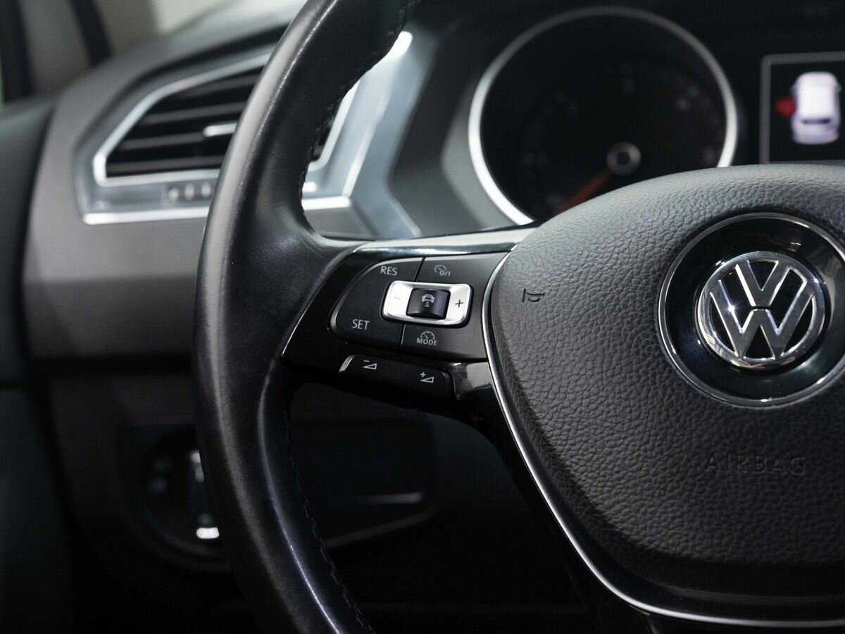 Купить Volkswagen Tiguan с пробегом. Фото: #15