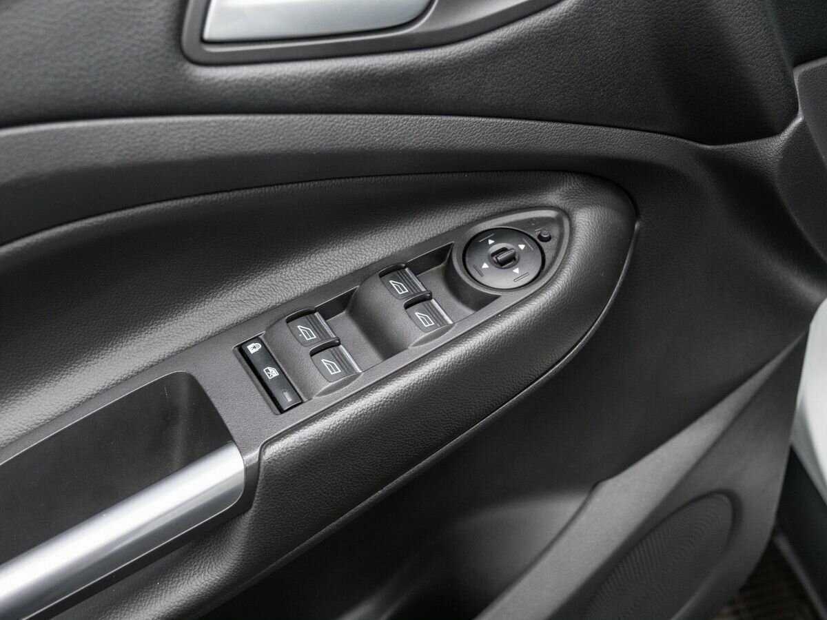 Купить Ford Kuga с пробегом. Фото: #15