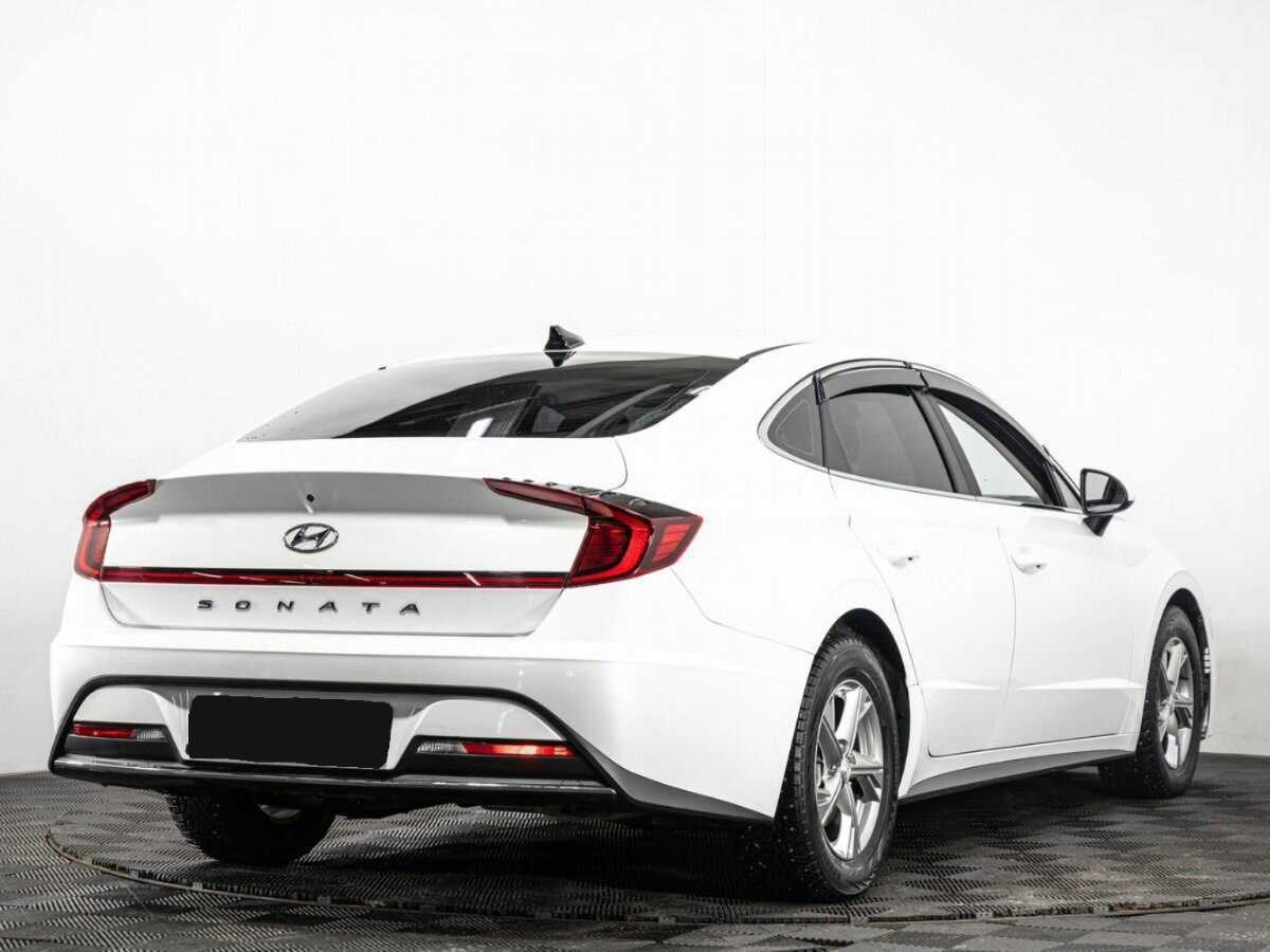 Купить Hyundai Sonata с пробегом. Фото: #3