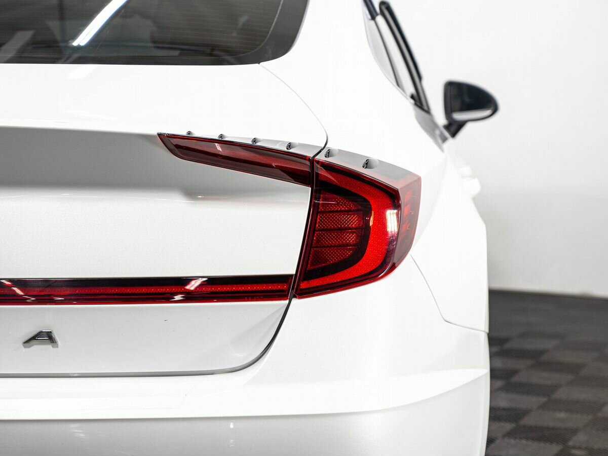 Купить Hyundai Sonata с пробегом. Фото: #7