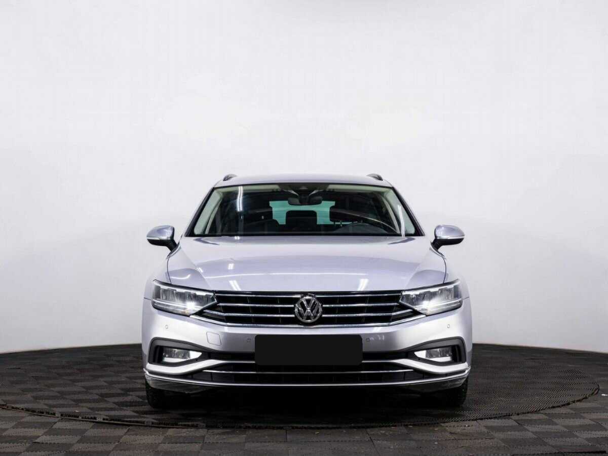 Купить Volkswagen Passat с пробегом. Фото: #1