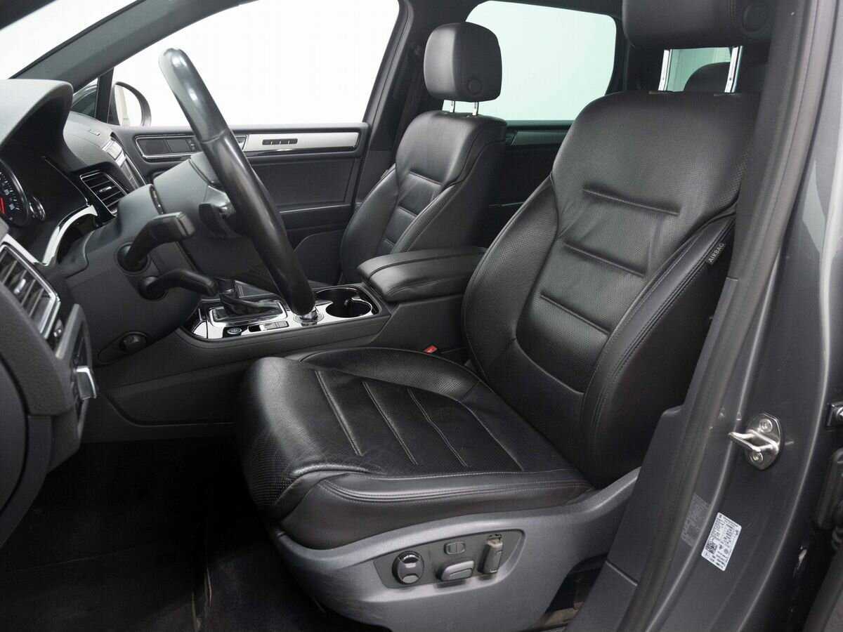 Купить Volkswagen Touareg с пробегом. Фото: #7