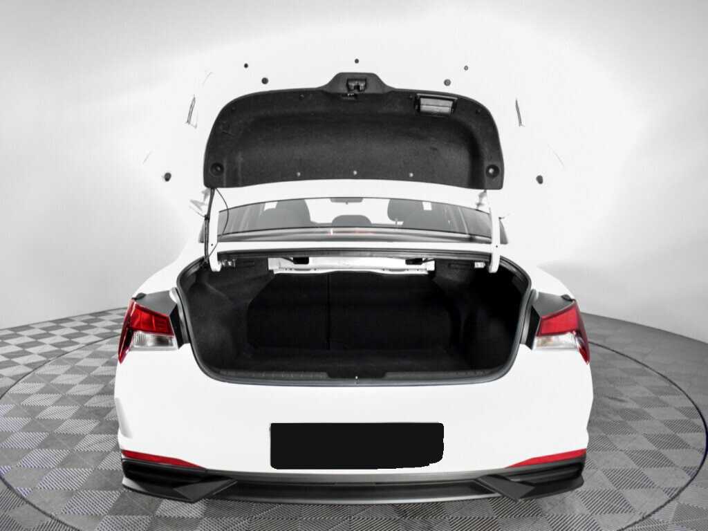 Купить Hyundai Elantra с пробегом. Фото: #15