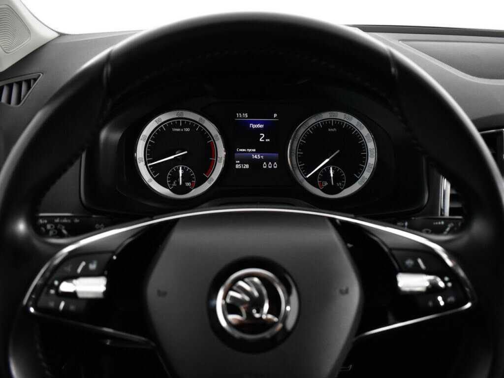 Купить Skoda Karoq с пробегом. Фото: #10