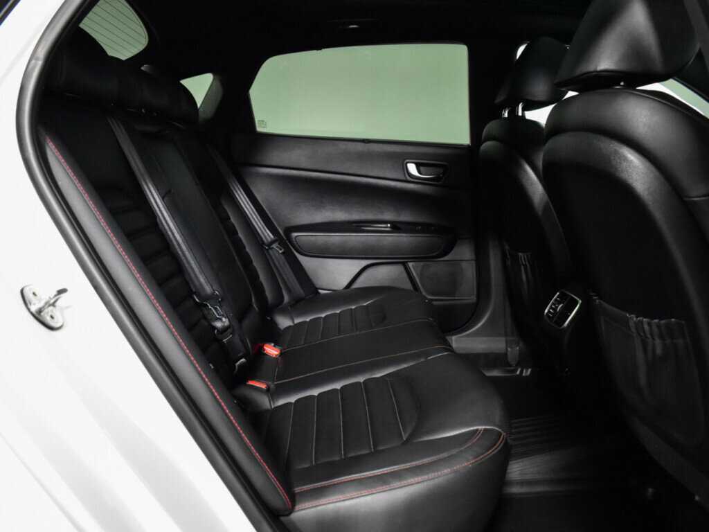 Купить Kia Optima с пробегом. Фото: #7