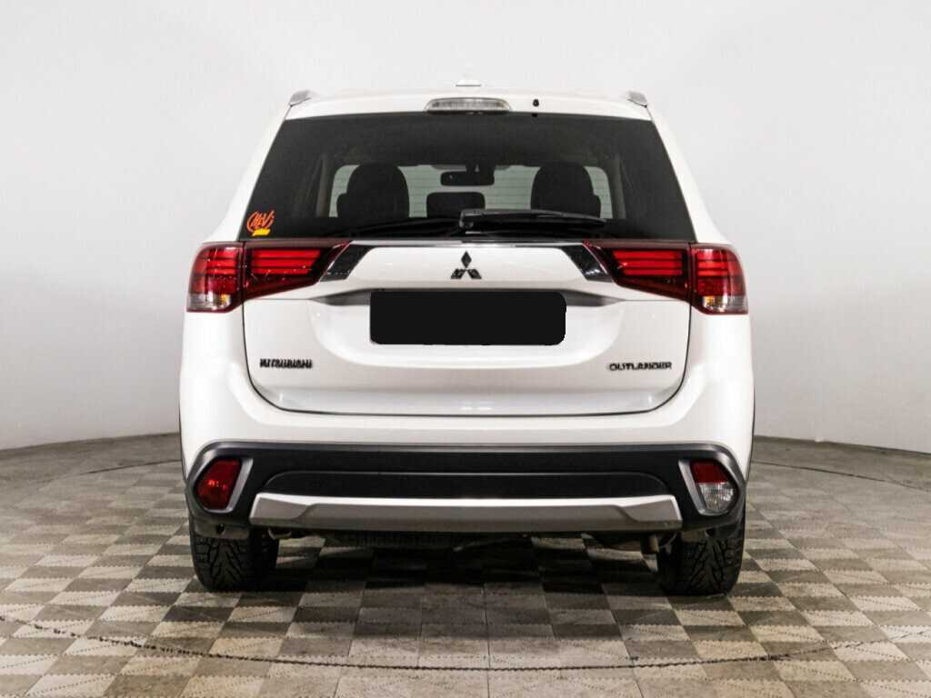 Купить Mitsubishi Outlander с пробегом. Фото: #5