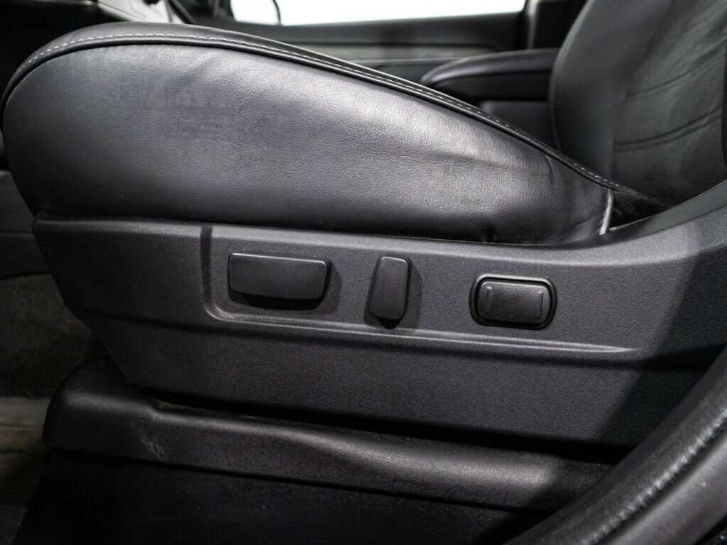 Купить Mitsubishi Outlander с пробегом. Фото: #20