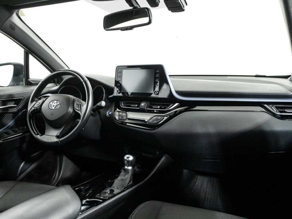 Купить Toyota C-HR с пробегом. Фото: #8