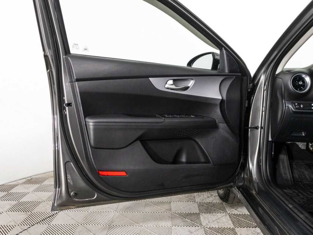 Купить Kia Cerato с пробегом. Фото: #22