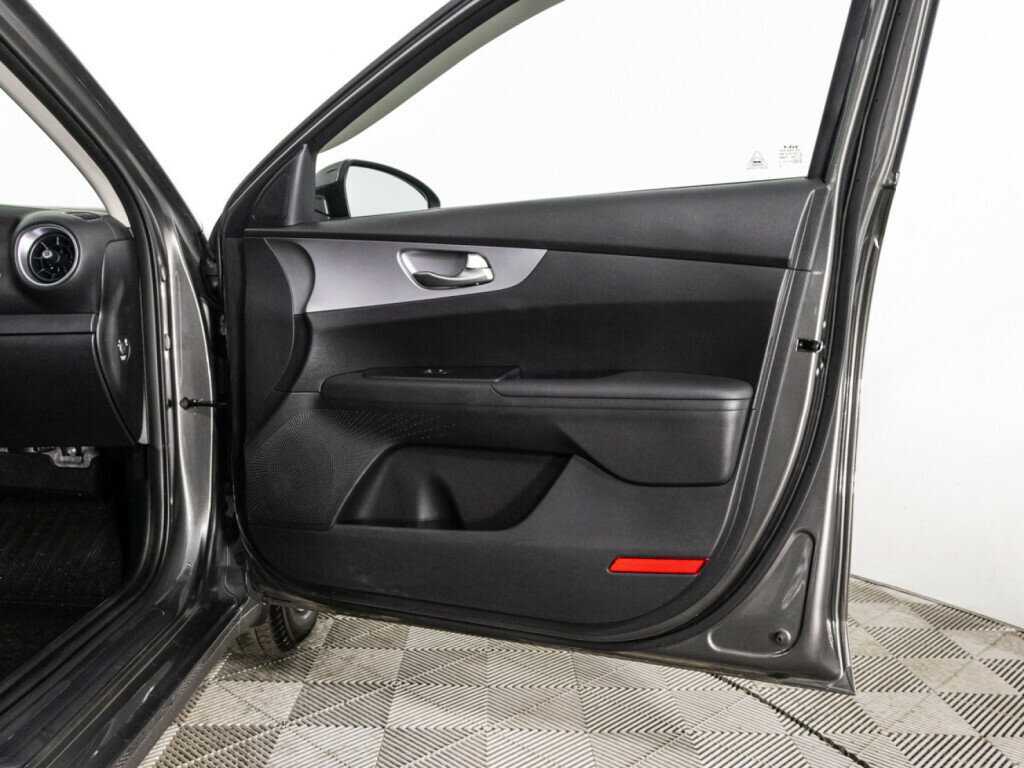 Купить Kia Cerato с пробегом. Фото: #25