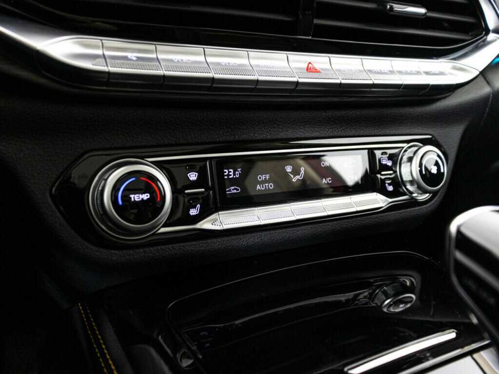 Купить FAW Bestune T77 с пробегом. Фото: #16