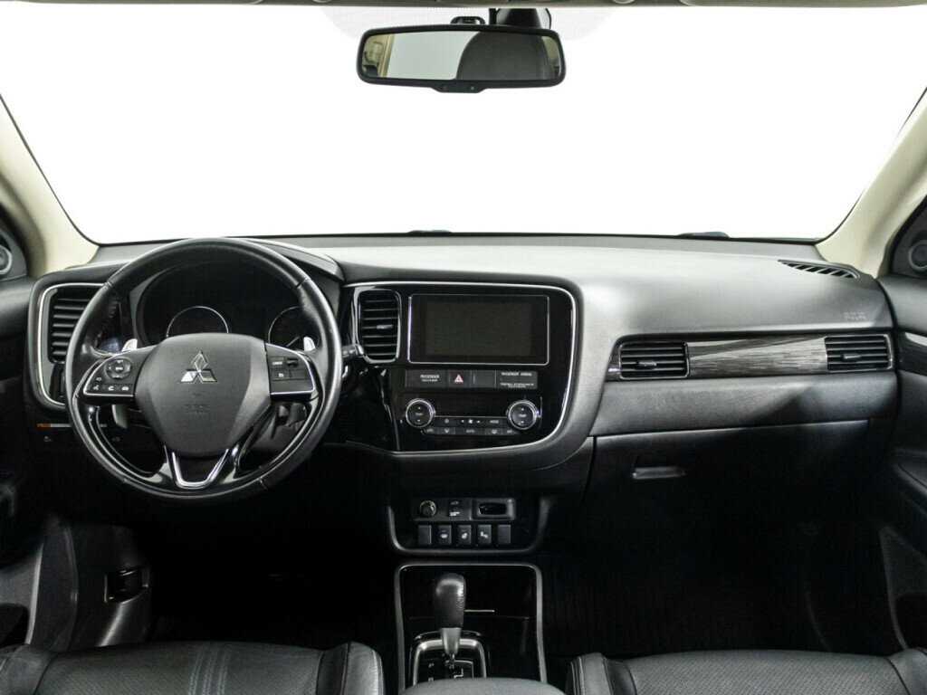 Купить Mitsubishi Outlander с пробегом. Фото: #12