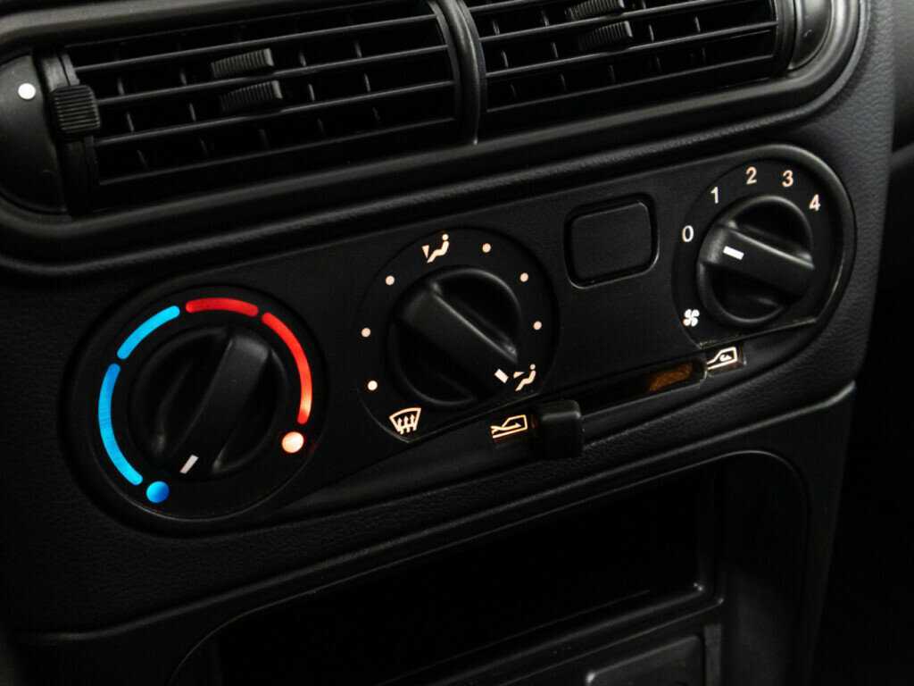 Купить Lada (ВАЗ) Niva с пробегом. Фото: #14