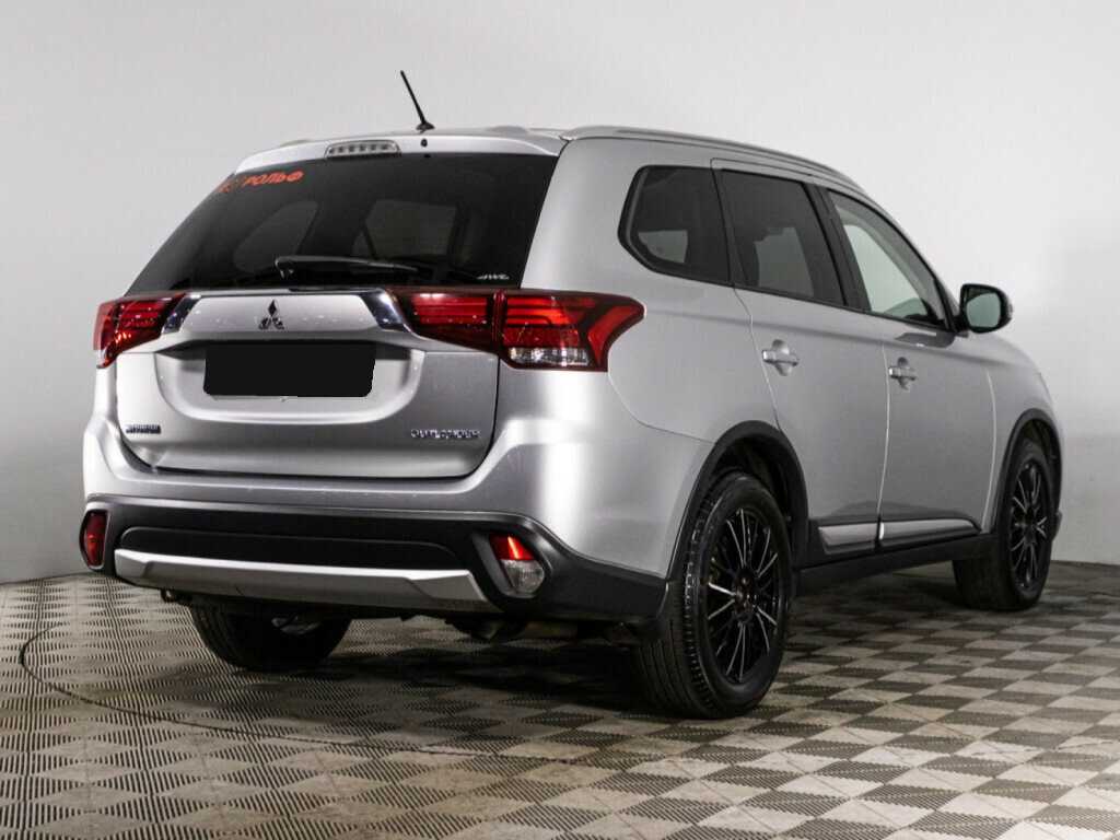 Купить Mitsubishi Outlander с пробегом. Фото: #4