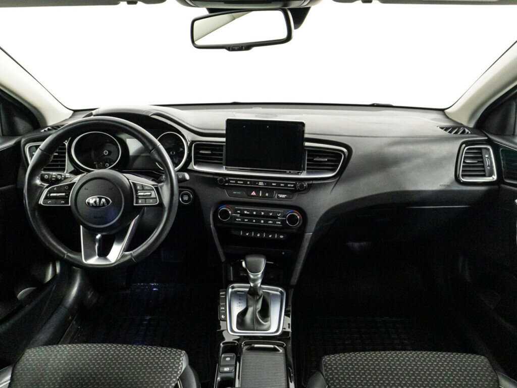 Купить Kia Ceed с пробегом. Фото: #12