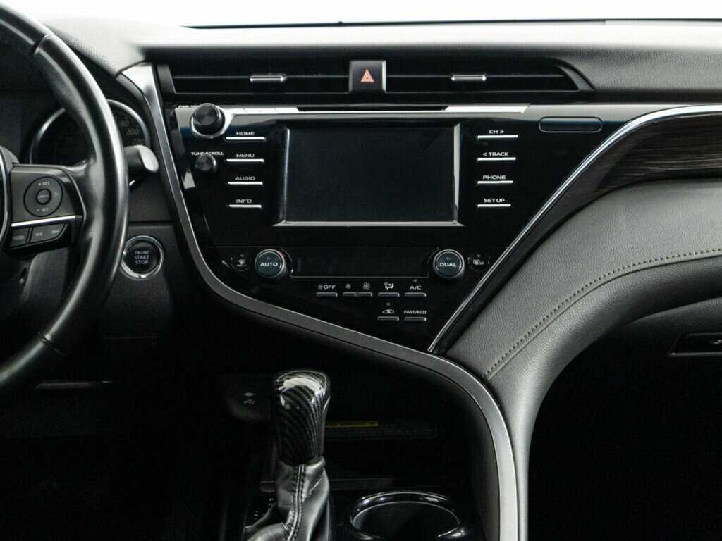 Купить Toyota Camry с пробегом. Фото: #13