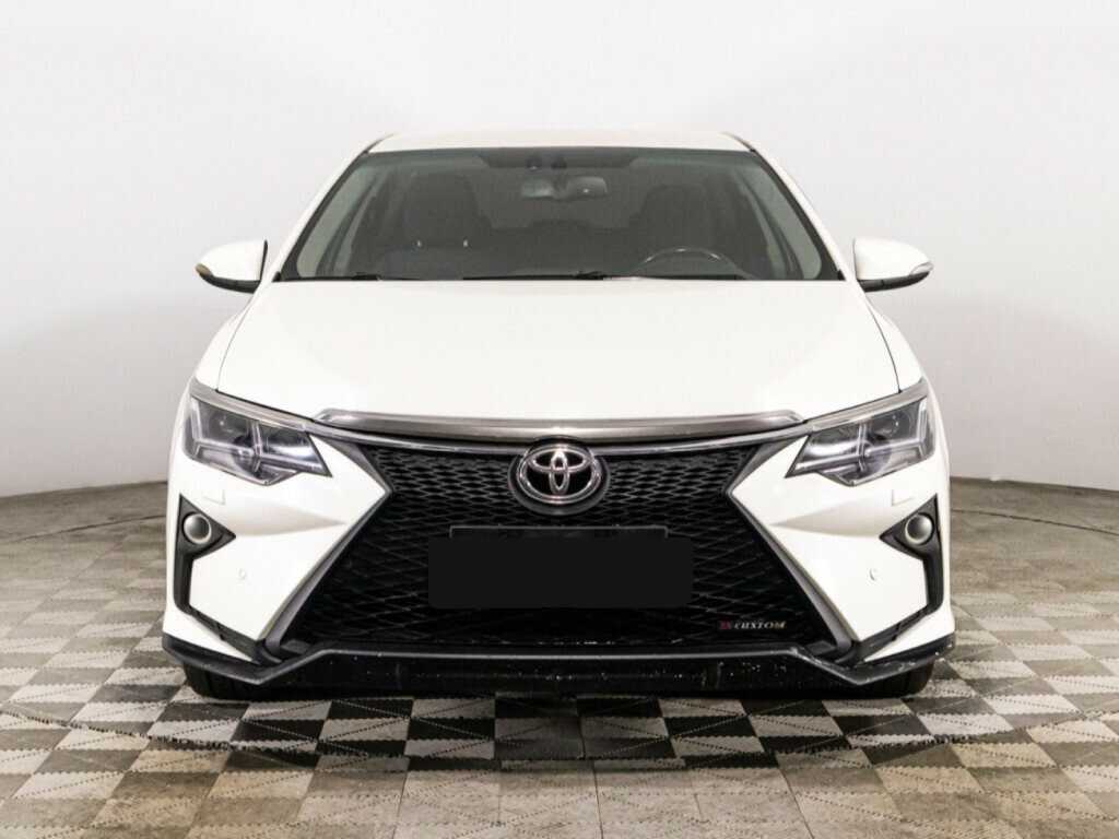 Купить Toyota Camry с пробегом. Фото: #1