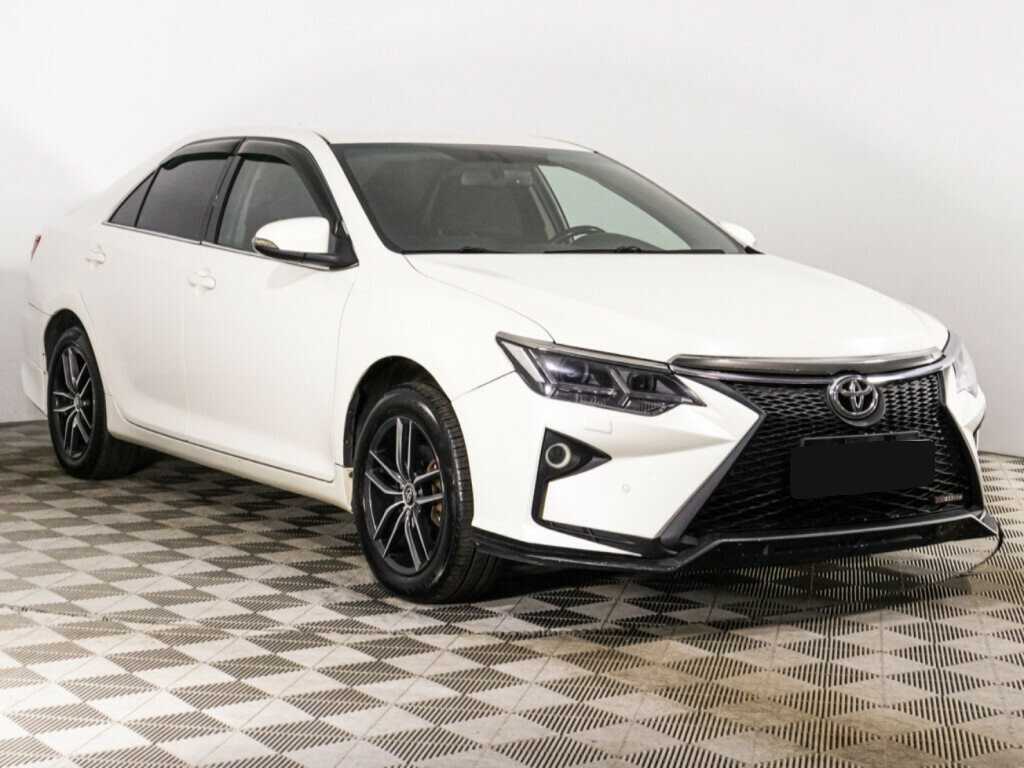 Купить Toyota Camry с пробегом. Фото: #2