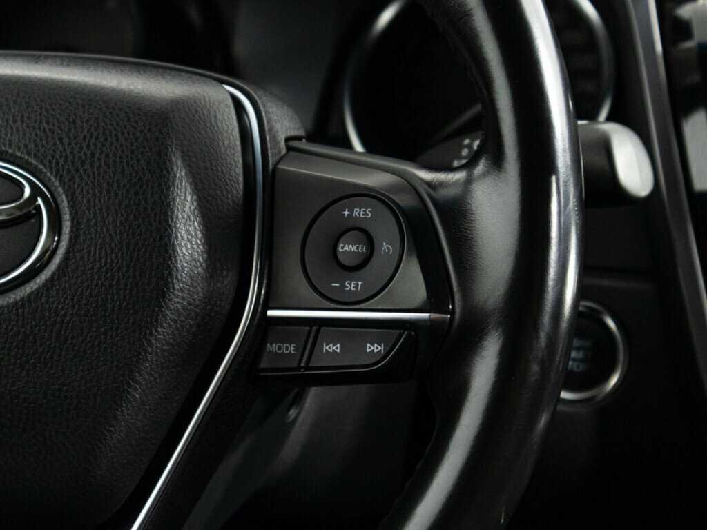 Купить Toyota Camry с пробегом. Фото: #17