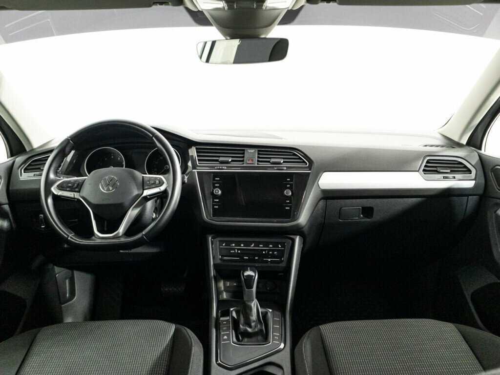 Купить Volkswagen Tiguan с пробегом. Фото: #11