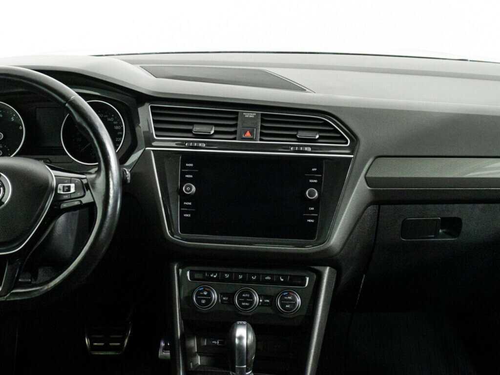 Купить Volkswagen Tiguan с пробегом. Фото: #13