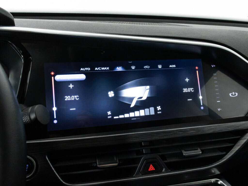 Купить Geely Tugella с пробегом. Фото: #18