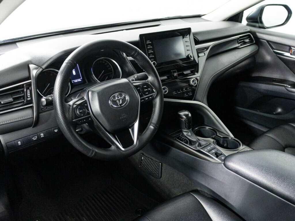 Купить Toyota Camry с пробегом. Фото: #9