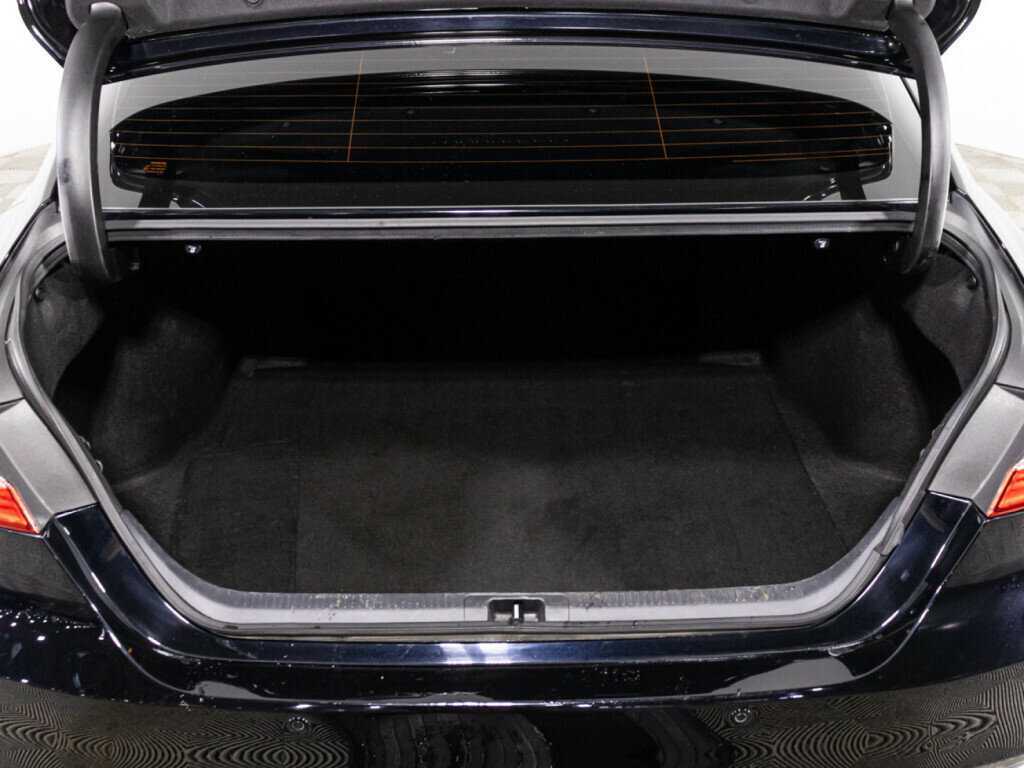 Купить Toyota Camry с пробегом. Фото: #13